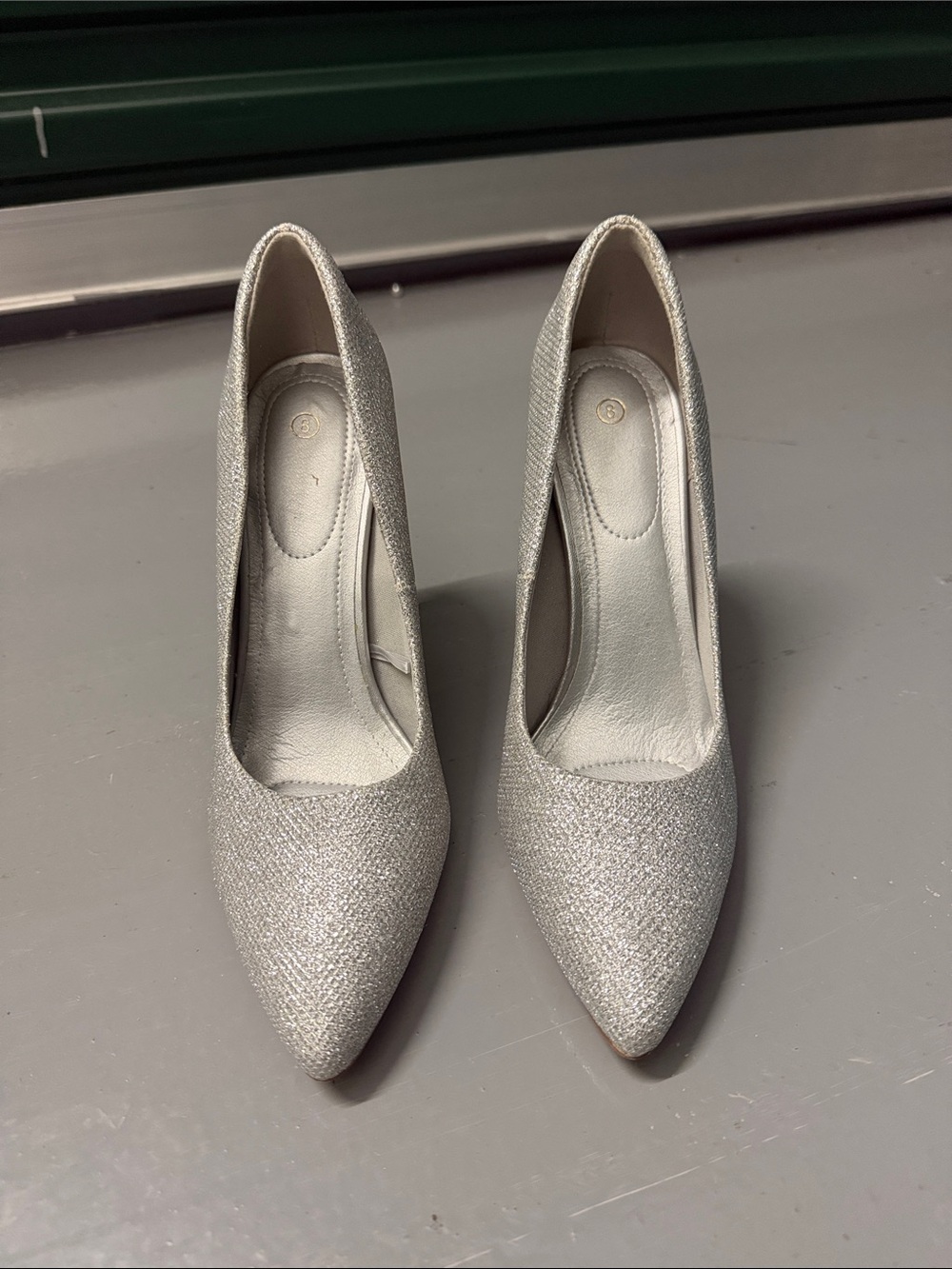 Silver Glitter Pointed-Toe Women's Pumps